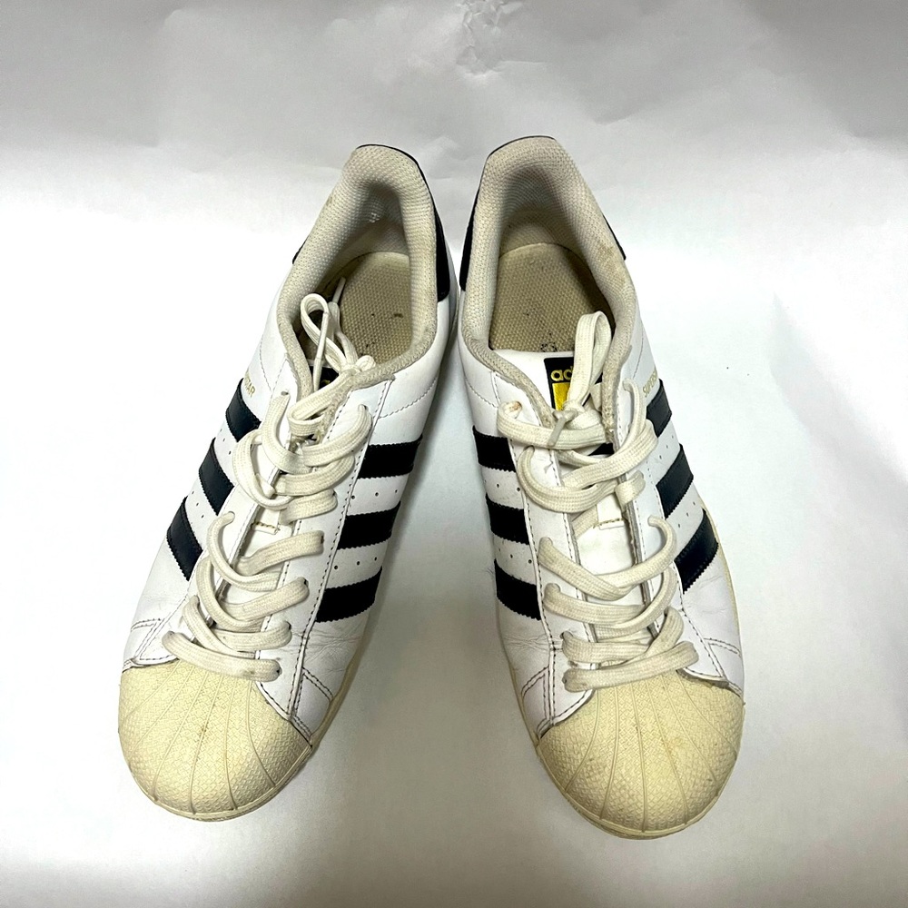 Adidas super star size 9 men’s